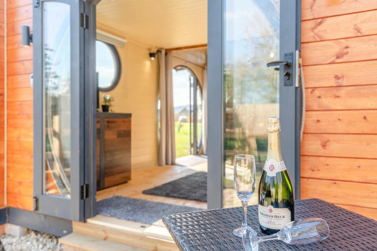 Laburnum Farm Estate Villa Alderton  Kültér fotó